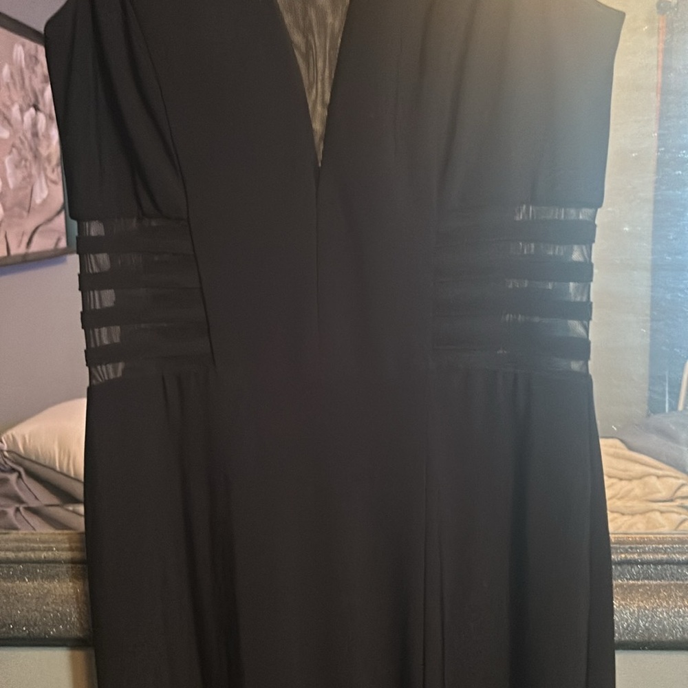 BLACK DRESS - Picture 2 of 4